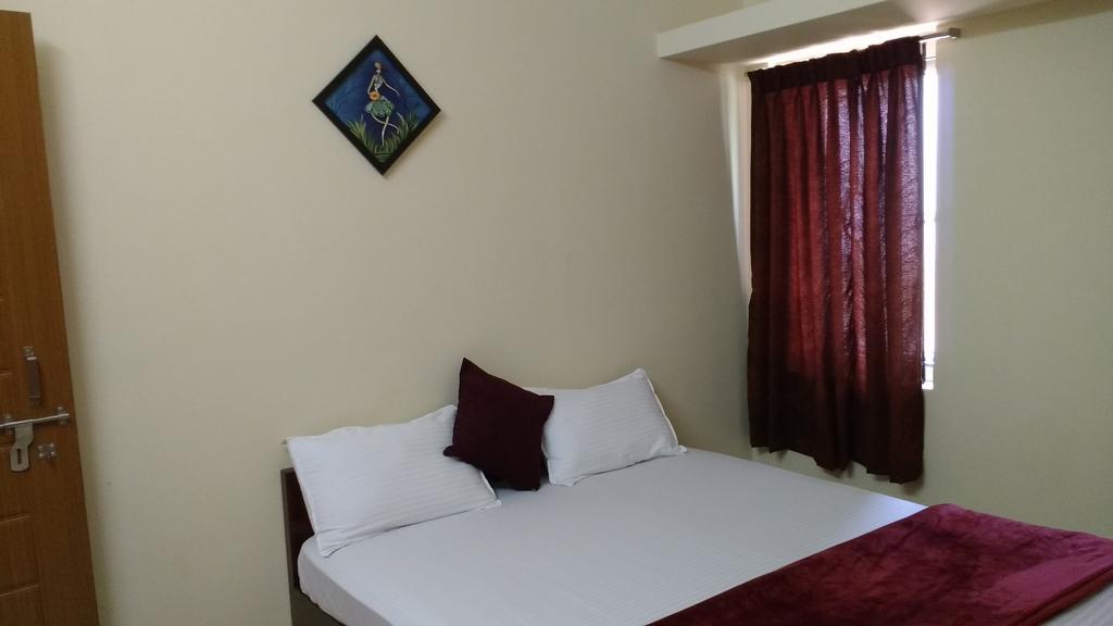 Jp Nivaas Guest House مايلادوثوراي المظهر الخارجي الصورة